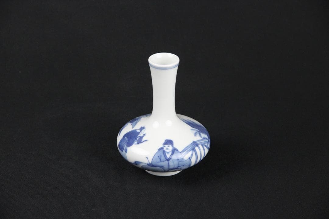 中国美術　青花人物　康熙年製　銘 花瓶 磁器 蔵出 唐物 染付 EYM23-4