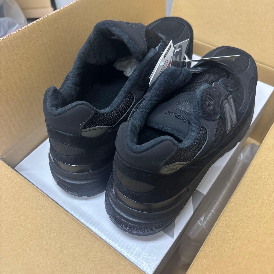 New Balance U992TBブラックスニーカー
