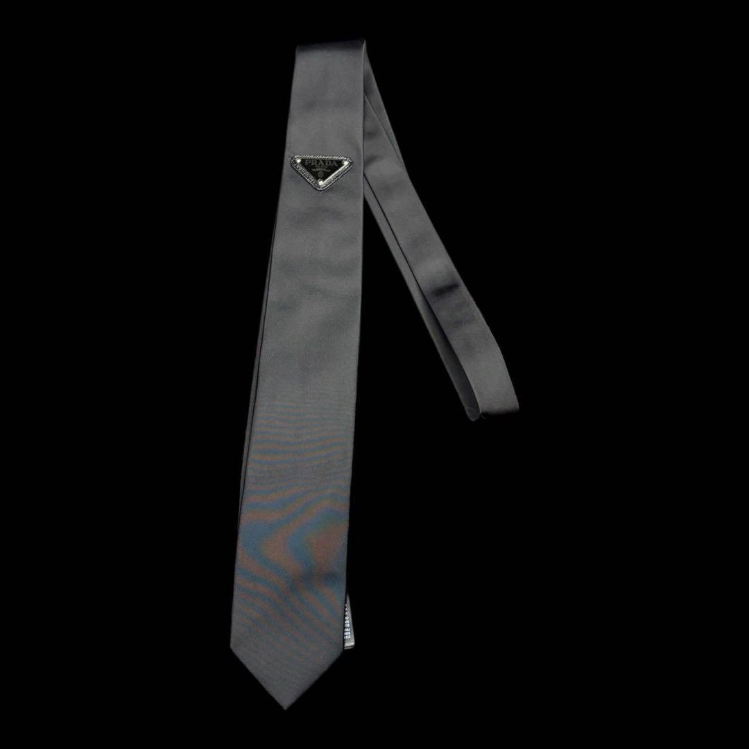 PRADAプラダ 三角ロゴプレート ギャバジンネクタイ