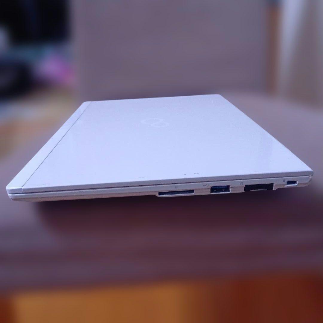 Y① 富士通　ＦＭＶＵ92B3WZ　UH92/B3