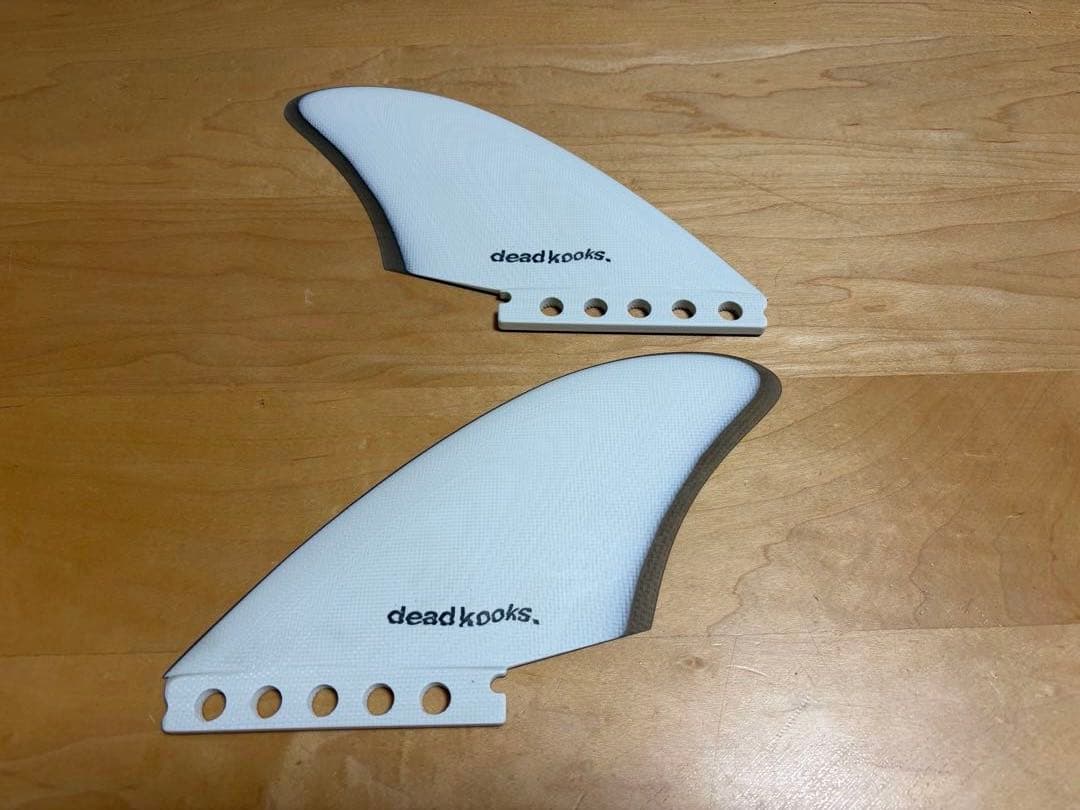 セラミックマン　deadkooks サーフボード　キールフィン 2枚セット