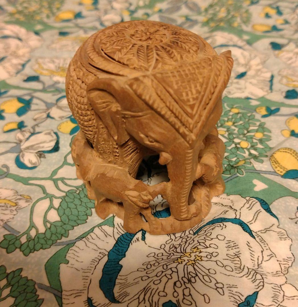 インド白檀　彫刻　象さん