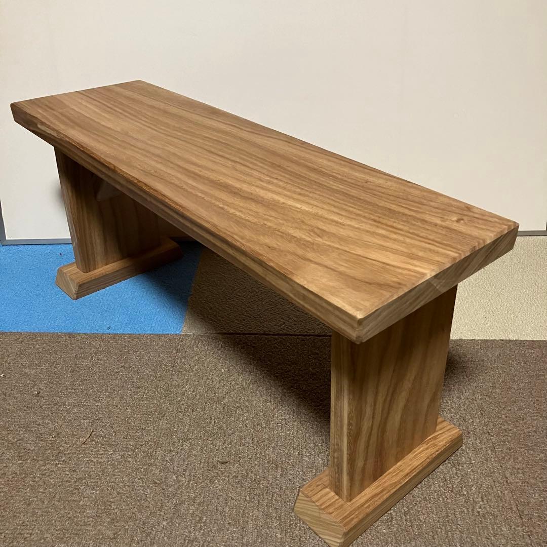 ケヤキのベンチ