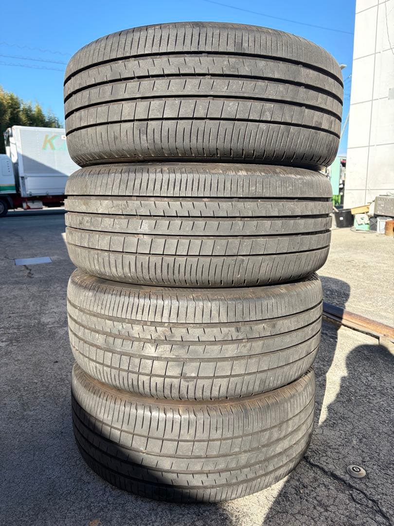 値下げ！23年製 ダンロップ 235/50R18 バリ溝 4本