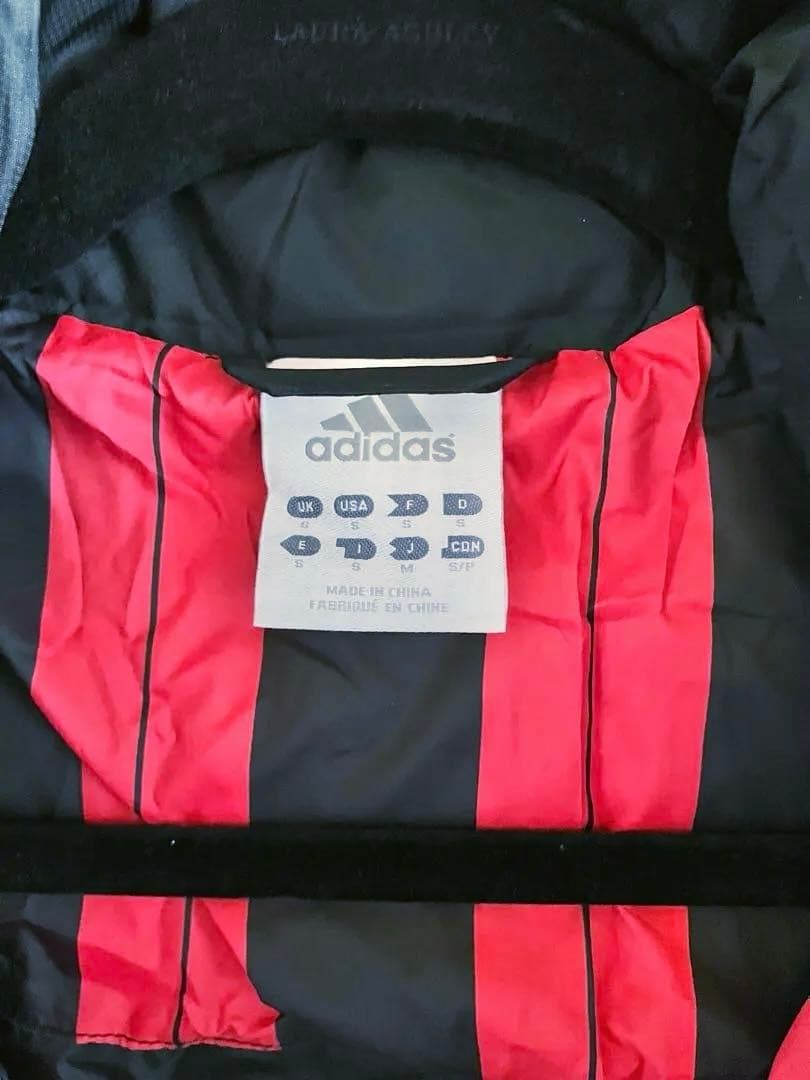 新品未使用 ACミラン 本田圭佑所属 アディダス ダウンベンチコート選手支給品