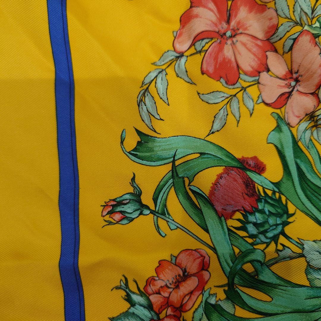 HERMÈS シルクスカーフ カレ45 REGINA