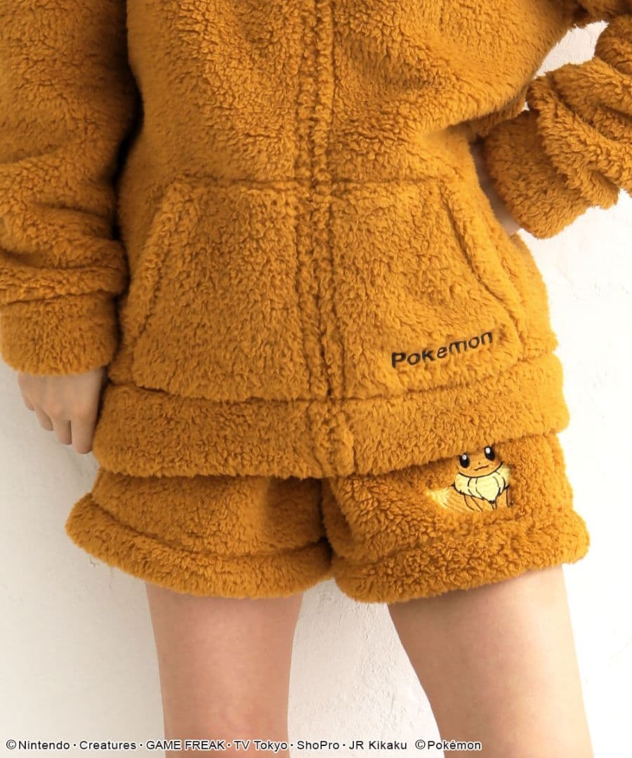 イーブイ　モコモコパーカー