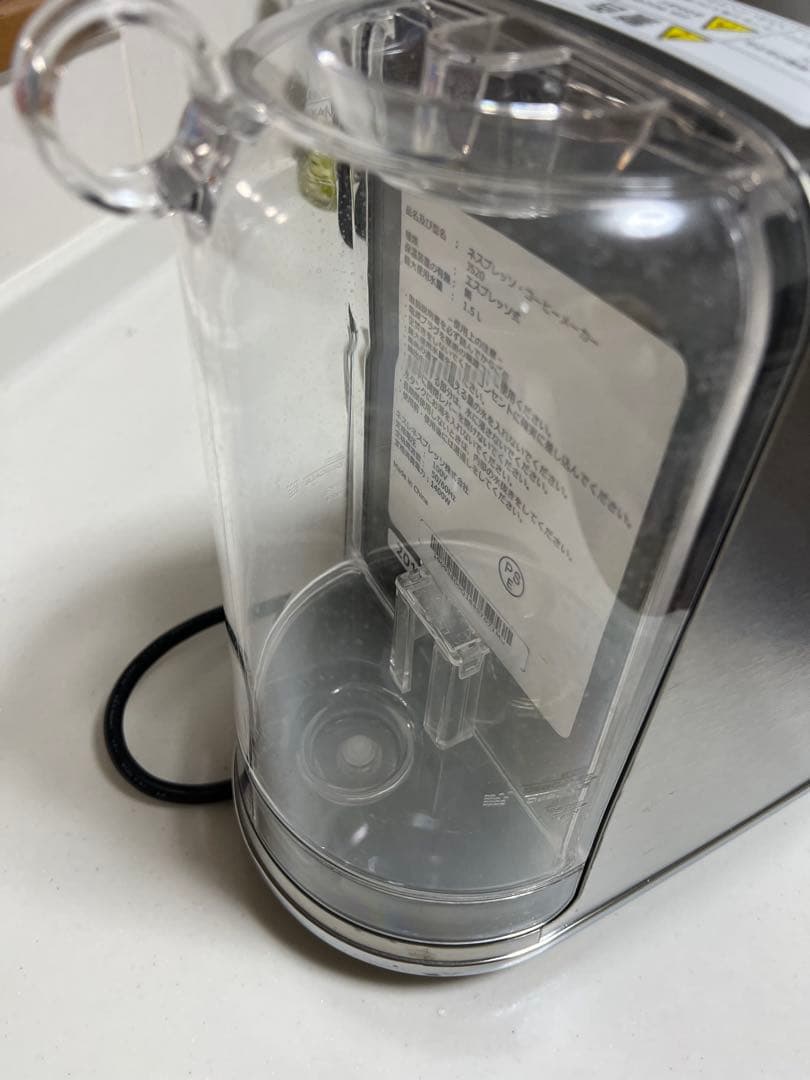 メーカー再販なし　Nespresso エスプレッソマシン シルバー