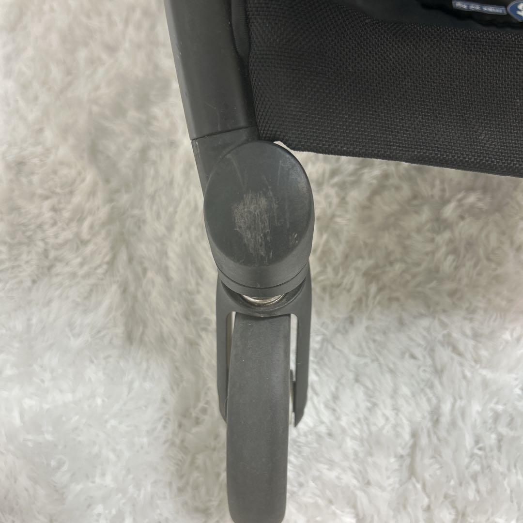 cybex サイベックス　リベル　ベージュ　コンパクトベビーカー