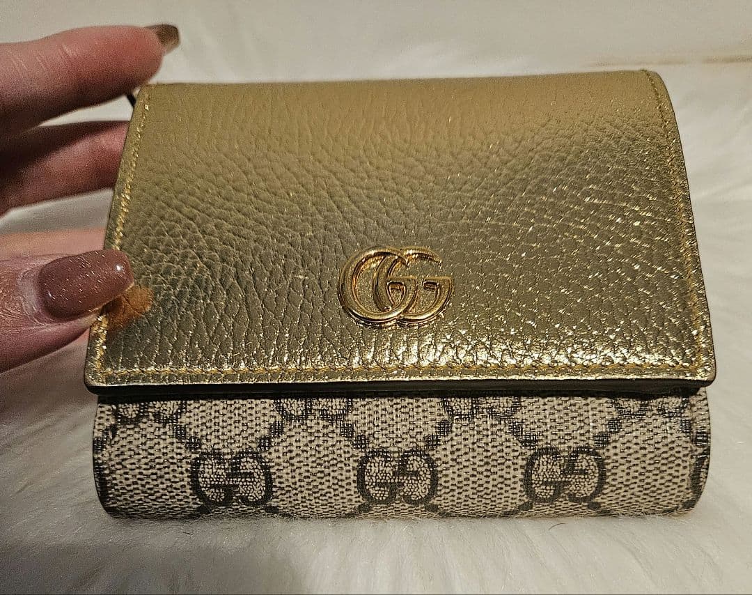 GUCCI 　グッチ財布　ダブルG メタリック　ゴールド