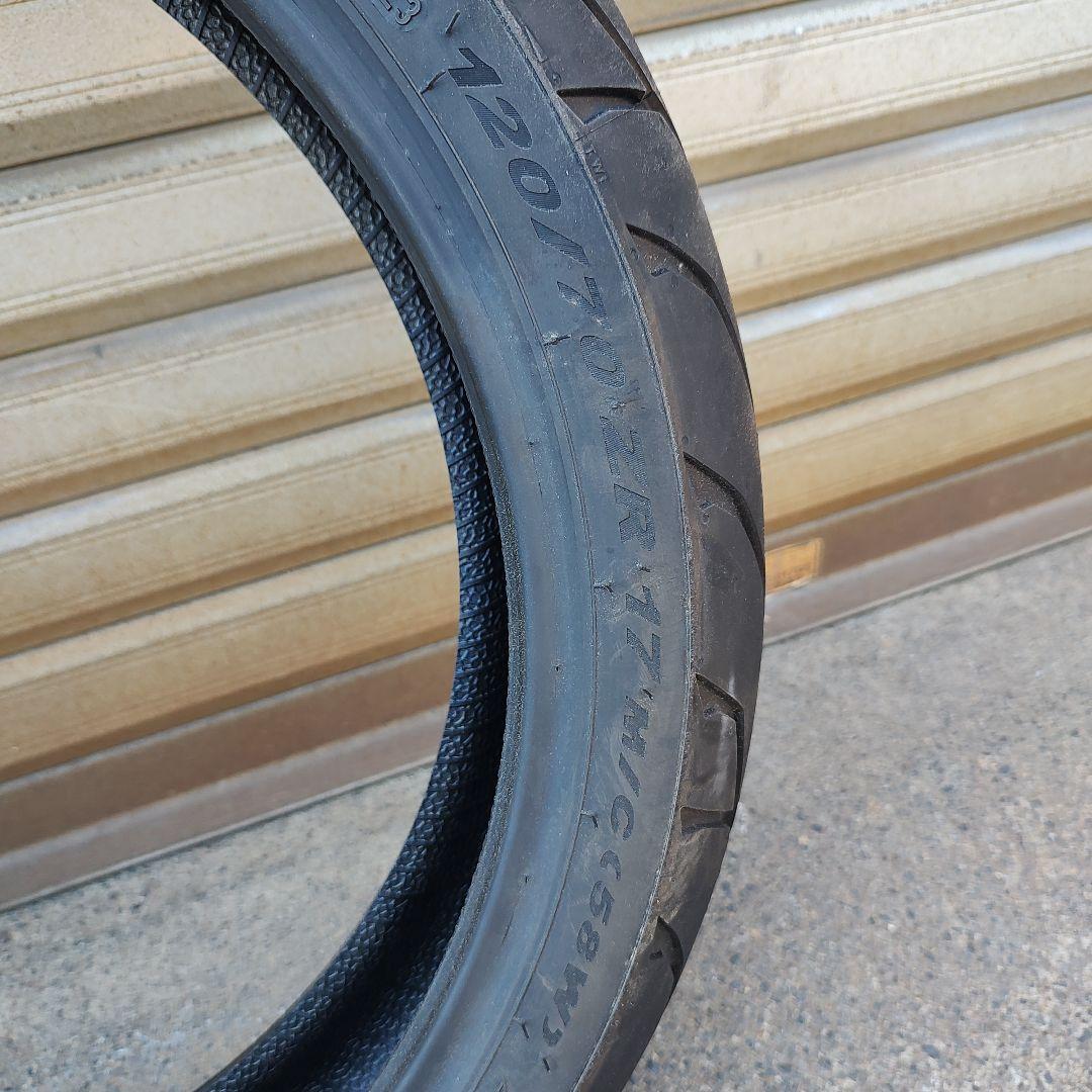 Pirelli ANGEL GT 120/70ZR17 タイヤ