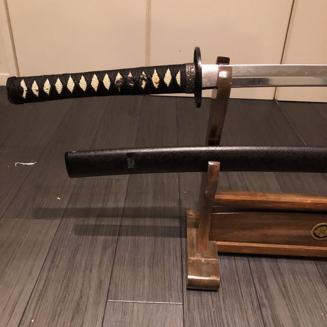 高級模造刀　優波紋　黒拵え　太刀　居合刀