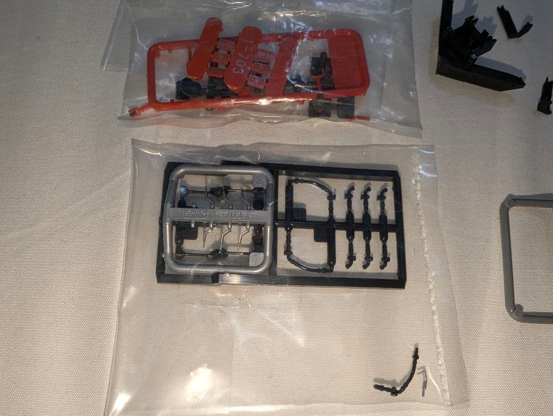 KATO　DE10　HO　【1-703】　パーツ、インレタ取付済み残りあり　②