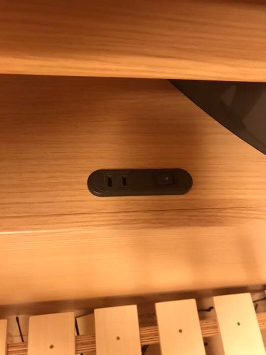 値段相談聞きます！値下げしました！セミダブルベッドフレーム　ベージュ