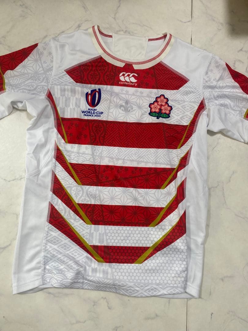 ラグビーティシャツ