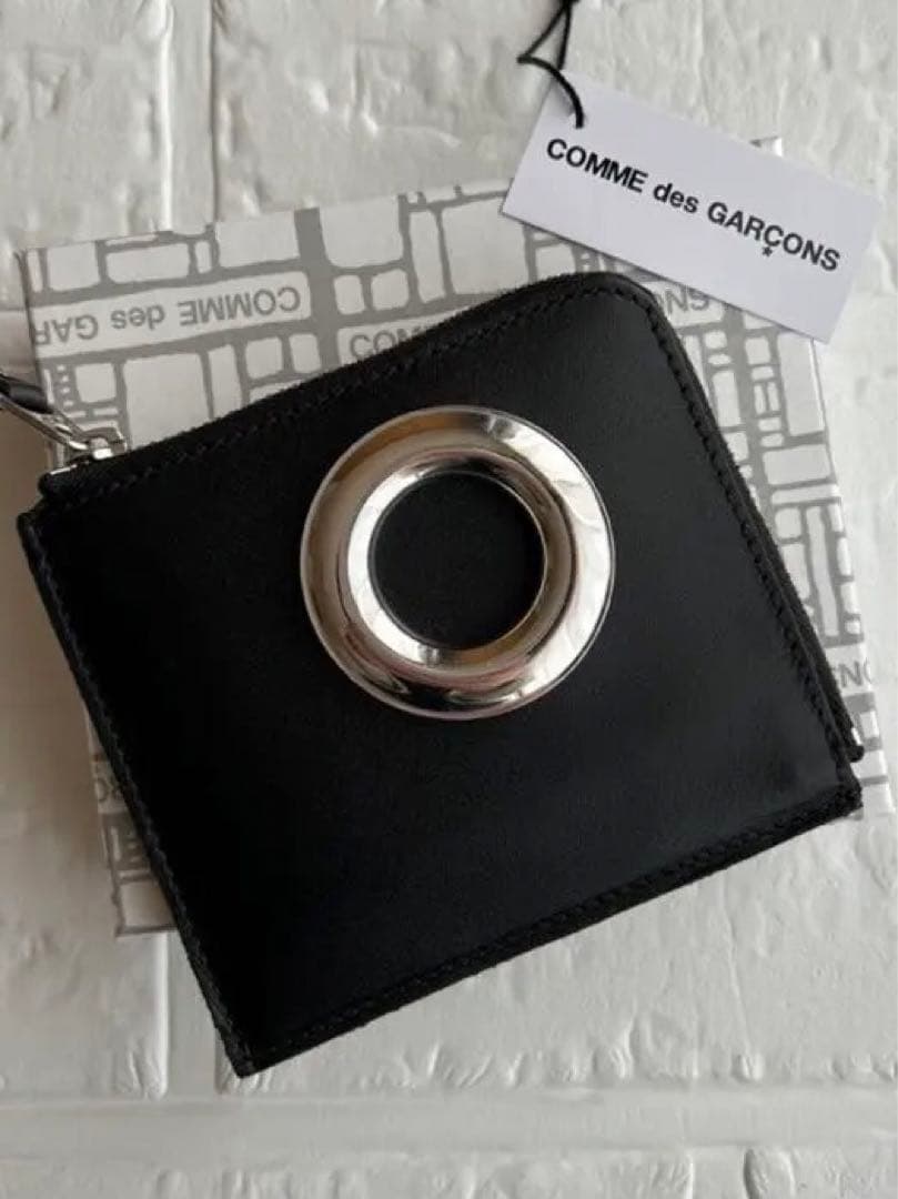 コムデギャルソン アイレット 財布