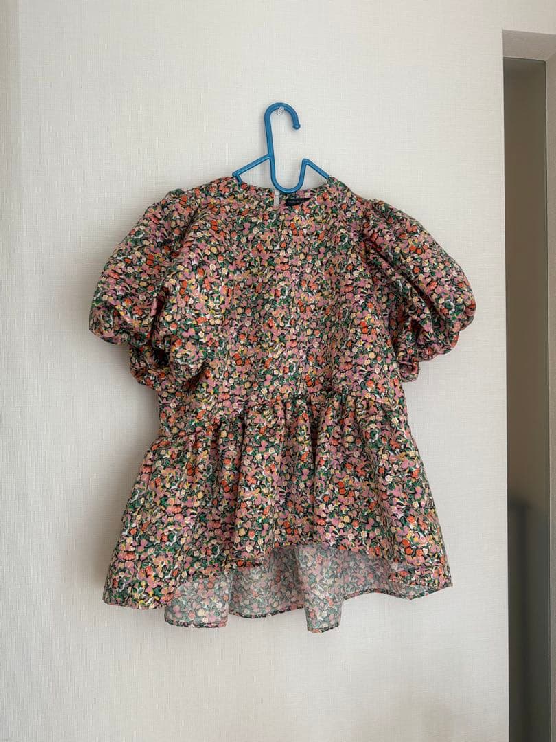 TSURU By MARIKO OIKAWA 花柄パフスリーブシャツ