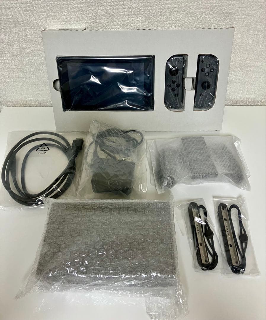Nintendo Switchグレー 本体 +付属品 (バッテリー強化版)