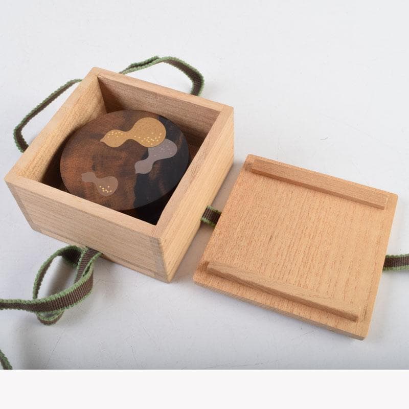 茶道具　正博作　黒柿製　六瓢蒔絵　香合　共布共箱　V　9034