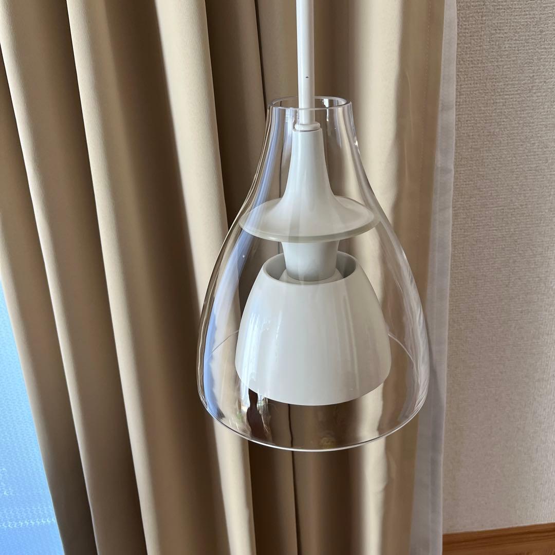 照明　同じものが3つありセットの値段です。