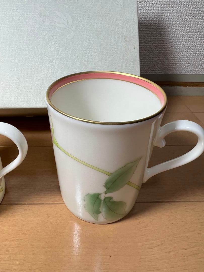 375 香蘭社　ブライトローズ　ペアマグカップ　金彩　未使用