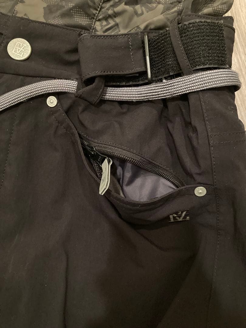 スノボ　ウェア　上下セット定価35,000+24,000