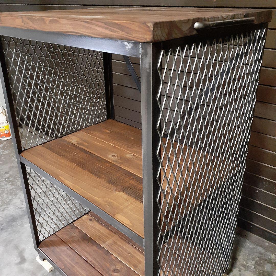 アイアン　シェルフ　ラック　インダストリアル　オーディオ　レコード　男前　棚