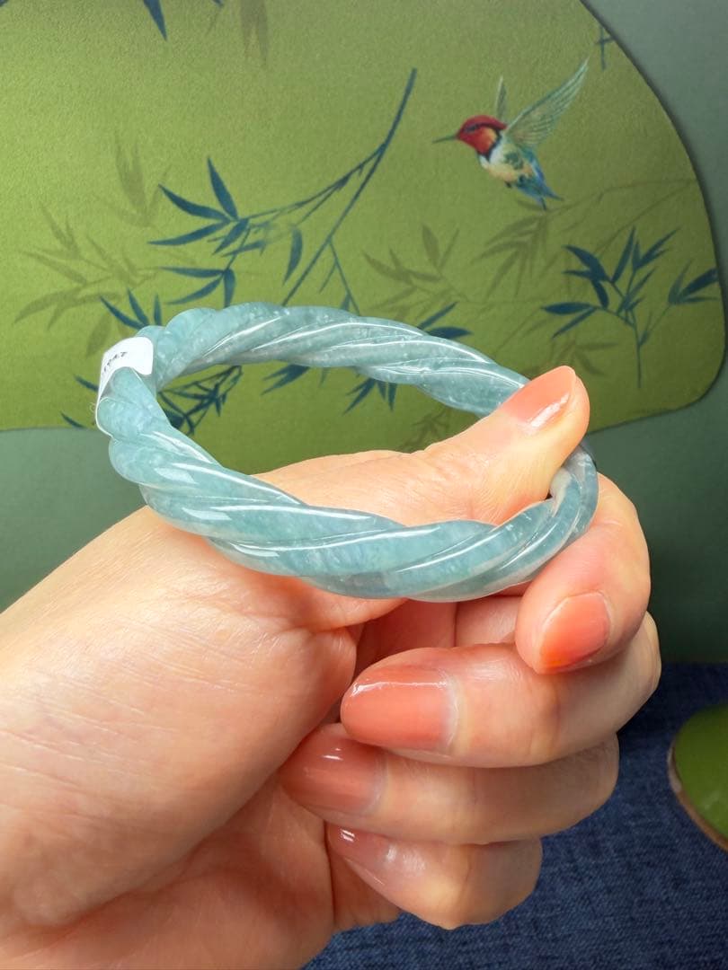 新入荷⭐️天然本翡翠　個性的、氷藍水原色ブルーネジ式バングル　鑑定書付き