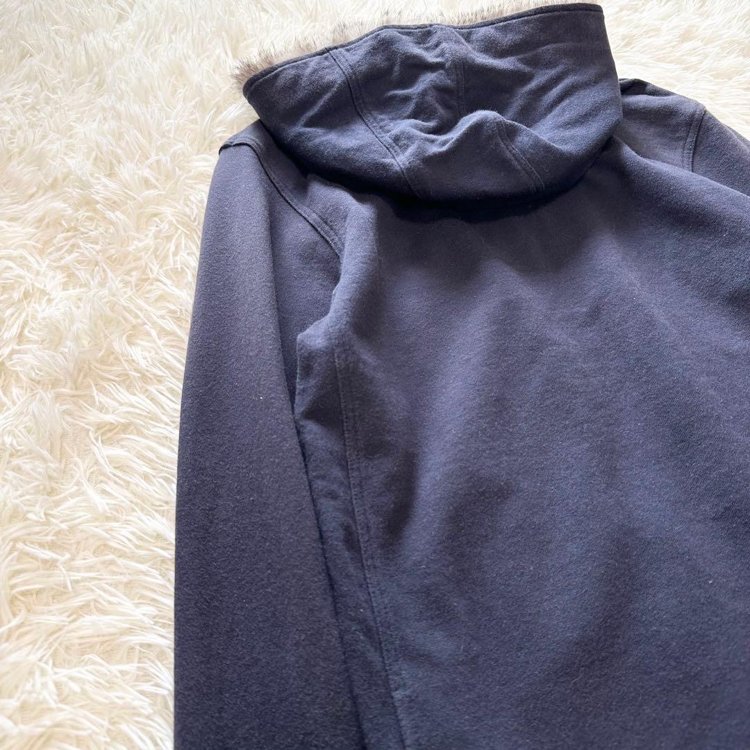 Burberry black label ファー パーカー ロゴ