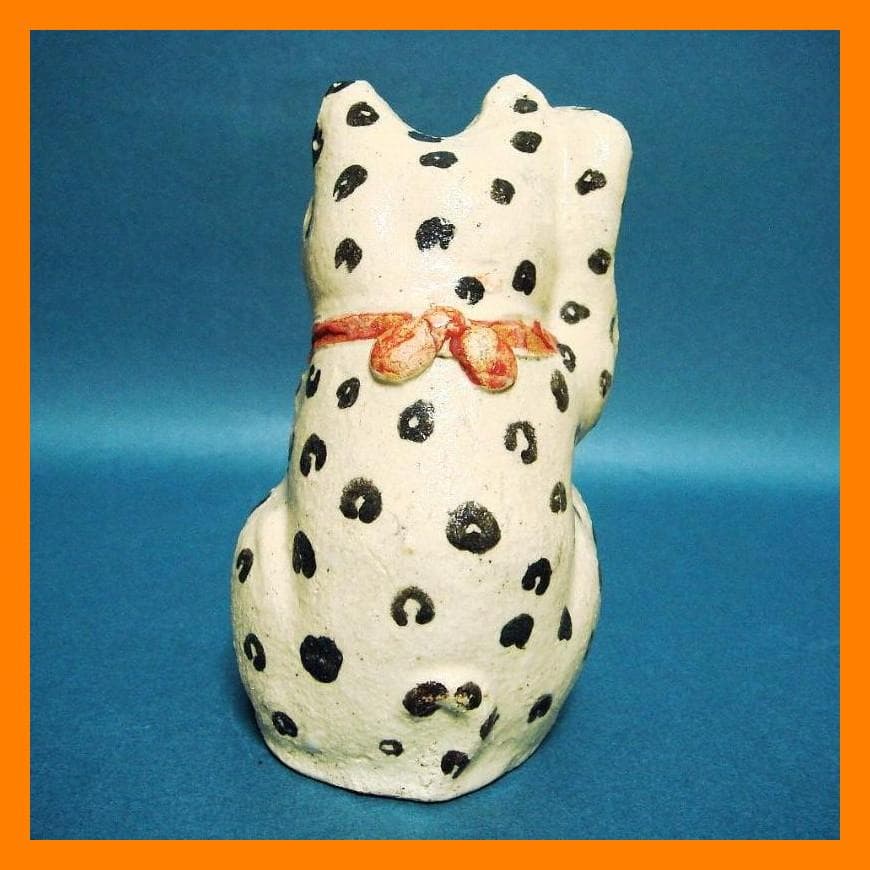 432『ユキヒョウ 招き猫』陶器　/骨董品 古美術 アンティーク 古玩