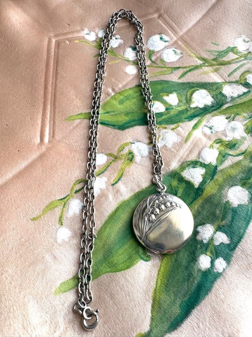 ♡フランスアンティーク　鈴蘭　ミュゲ　シルバー　銀　ロケットペンダント　19世紀