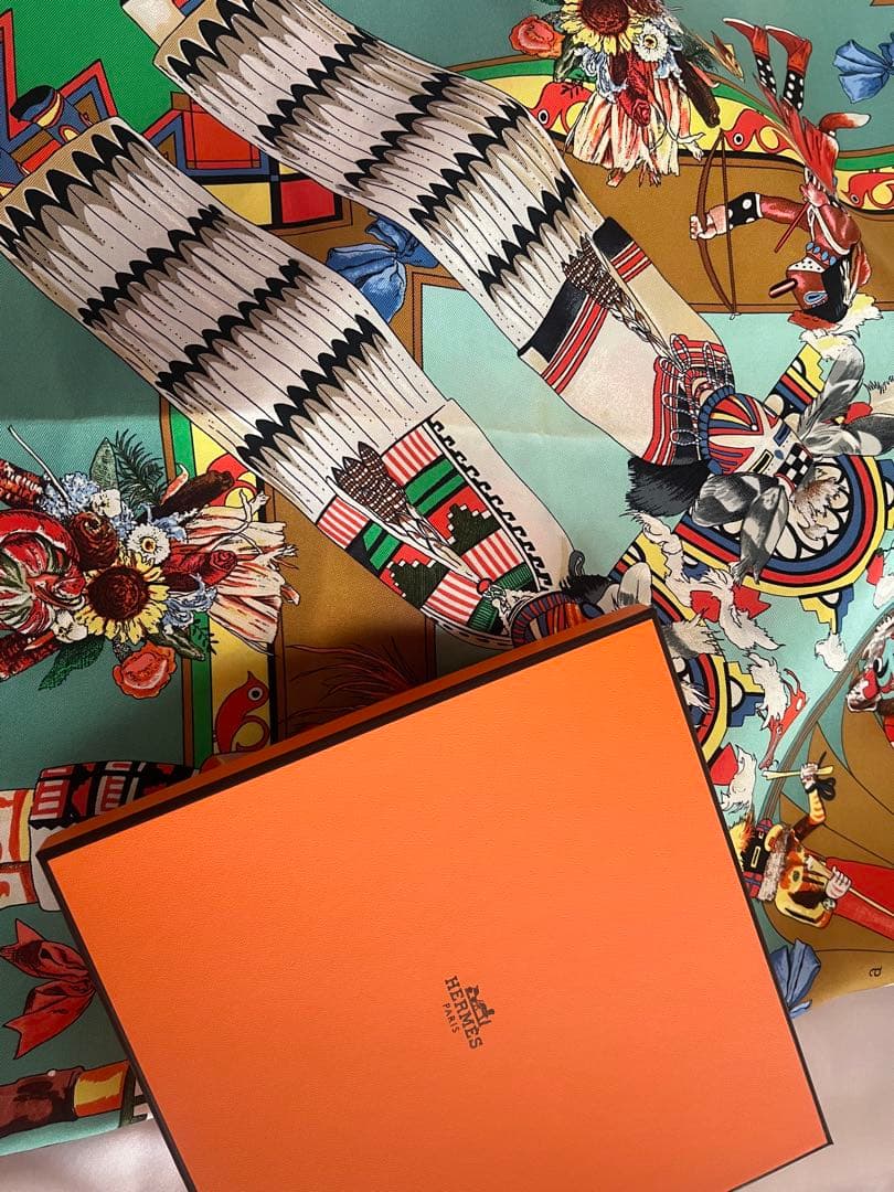 HERMES スカーフ♢カレ90