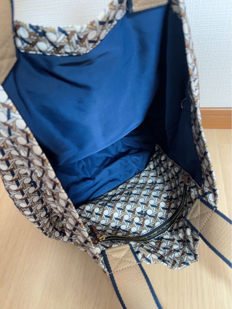 美品トリーバーチ グレイシー トートバッグ 幾何学模様 総柄 A4収納可