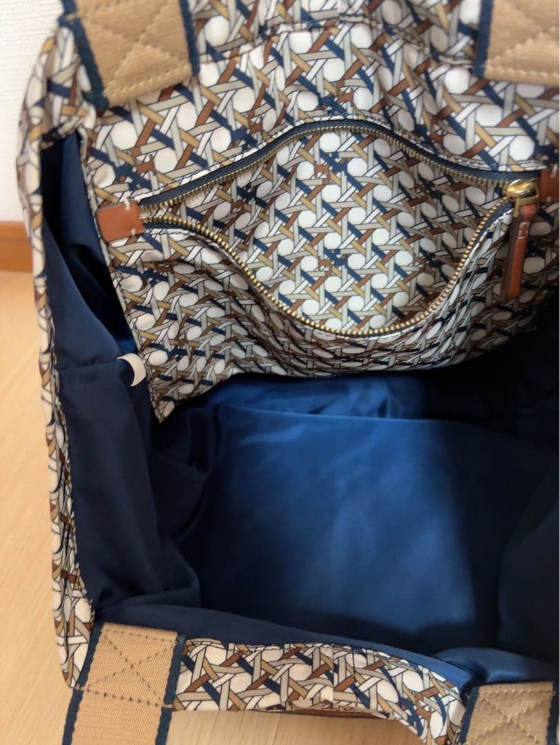 美品トリーバーチ グレイシー トートバッグ 幾何学模様 総柄 A4収納可