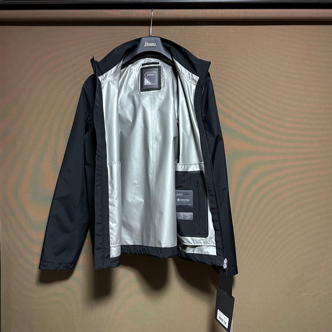 ノリさま【新品】Herno GORE-TEX マウンテンパーカー 48定価15万