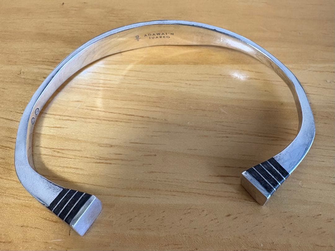 トゥアレグ　バングル　イトゥリアクショルド