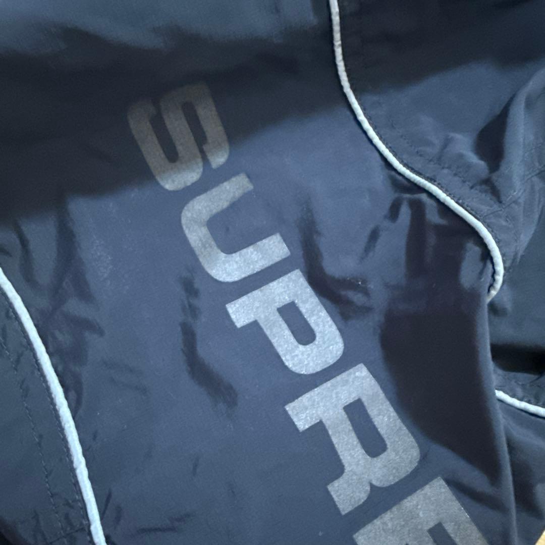Supreme シャカパン