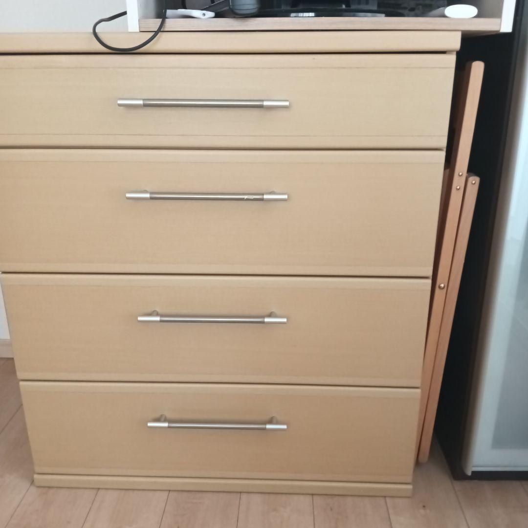 ベージュ 4段チェスト