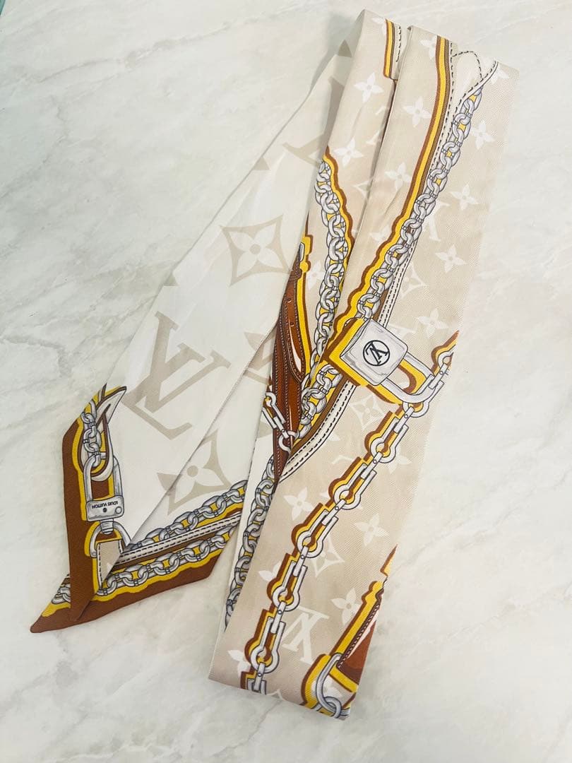 Louis Vuitton シルクバンダナ バンドー1点