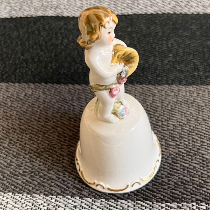 ゲーベル社　少女のリングベル