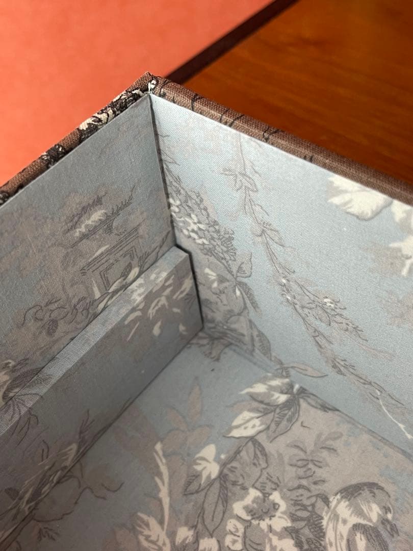 カルトナージュ裁縫箱(中)フタ有