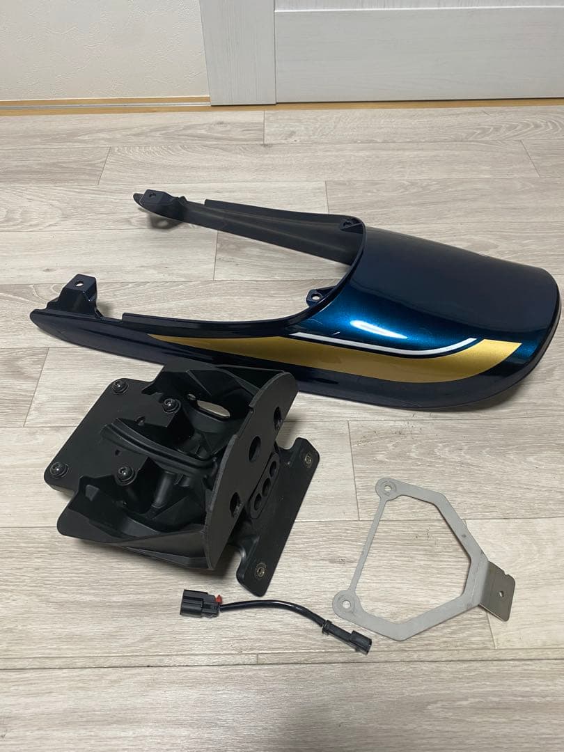 ARCHIロングテール　フェンダーレス　キャンディトーンブルー　Z900RS