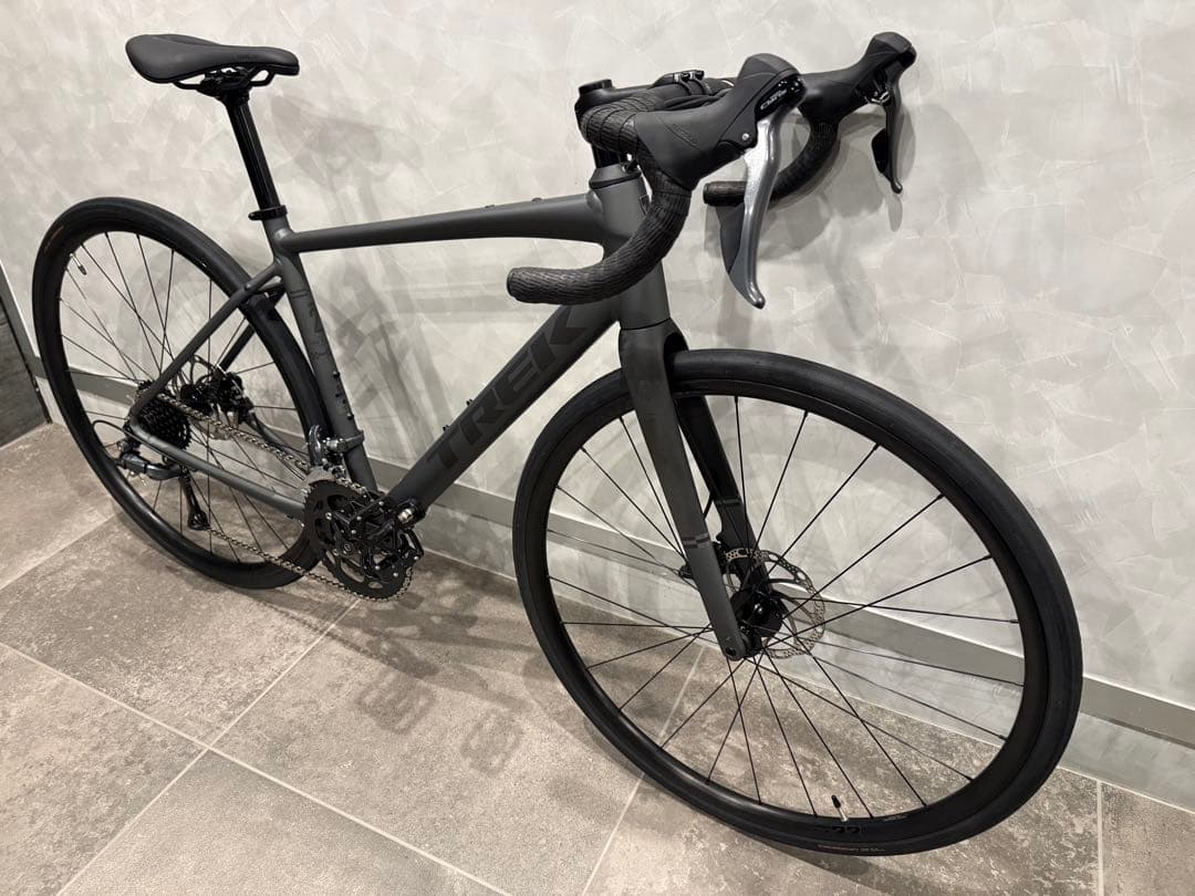 TREK Domane AL2 Gen4 2025年