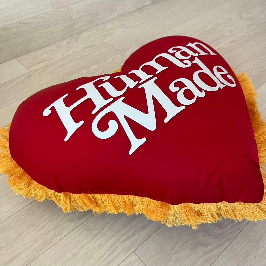 【極美品】 ヒューマンメイド×ガールズドントクライ コラボ ハート型 クッション