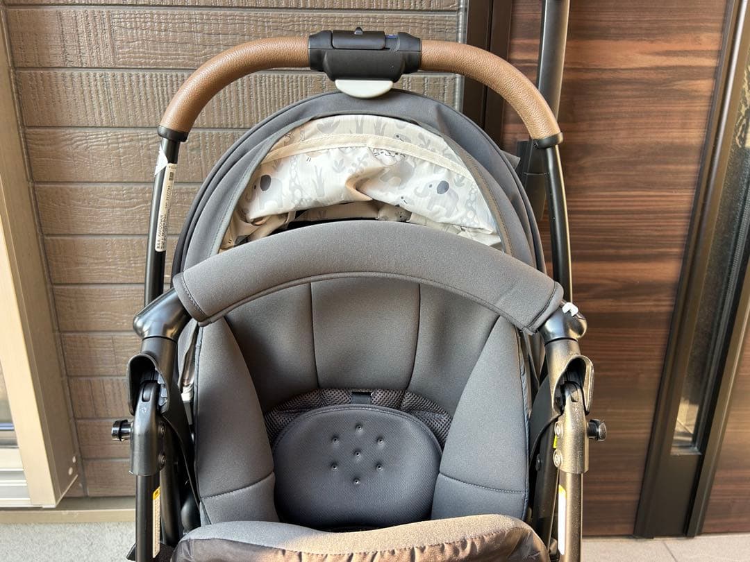 ApricaカルーンエアーメッシュAB/グレー