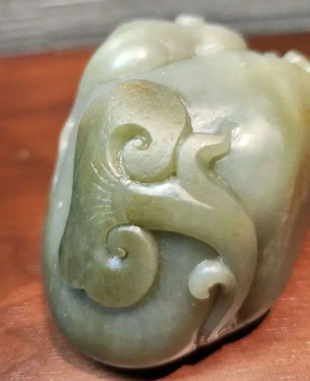 和田青玉 贵鼠献灵芝 和田青玉籽料