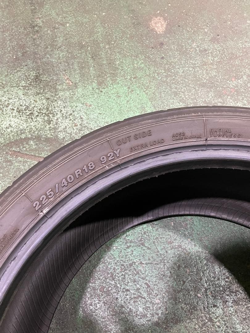 225/40R18 Sタイヤ 24年製ADVAN A052 バリ溝中古タイヤ4本