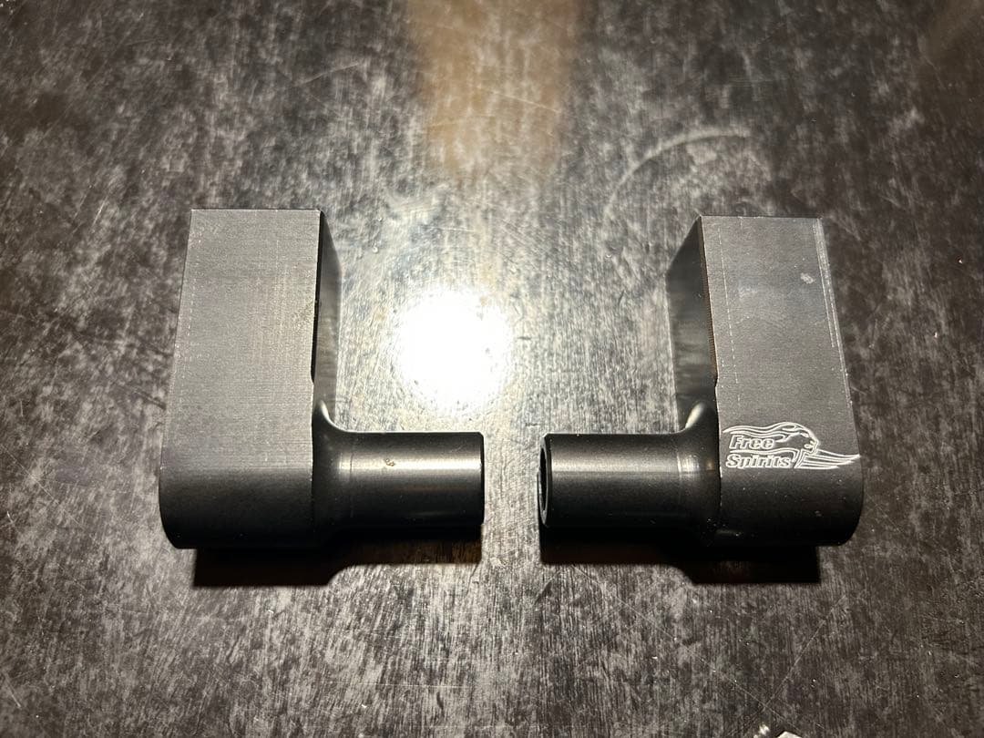 フリースピリッツ ミラーブラケットUSD (アップサイドダウン)