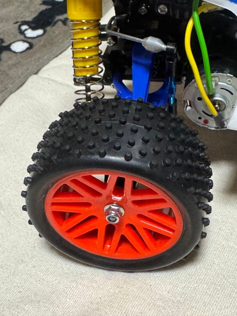 走行僅か必須OP多数装着！タミヤセイントドラゴン2021モーター付属、メカ無し車