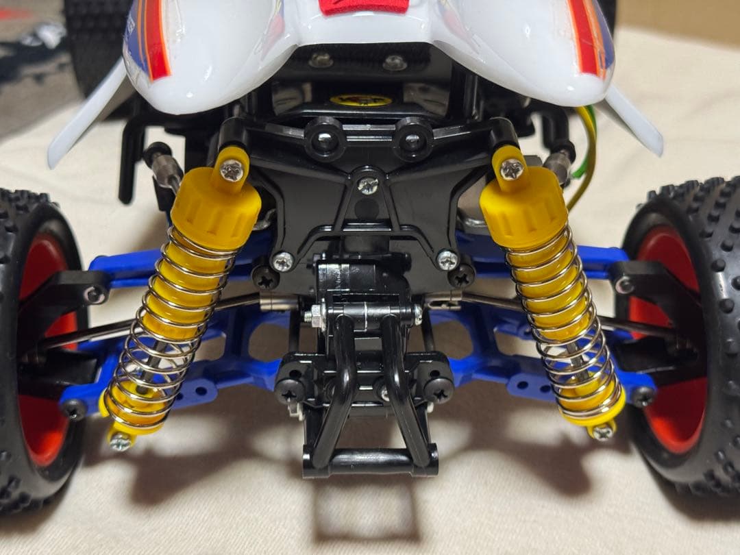 走行僅か必須OP多数装着！タミヤセイントドラゴン2021モーター付属、メカ無し車